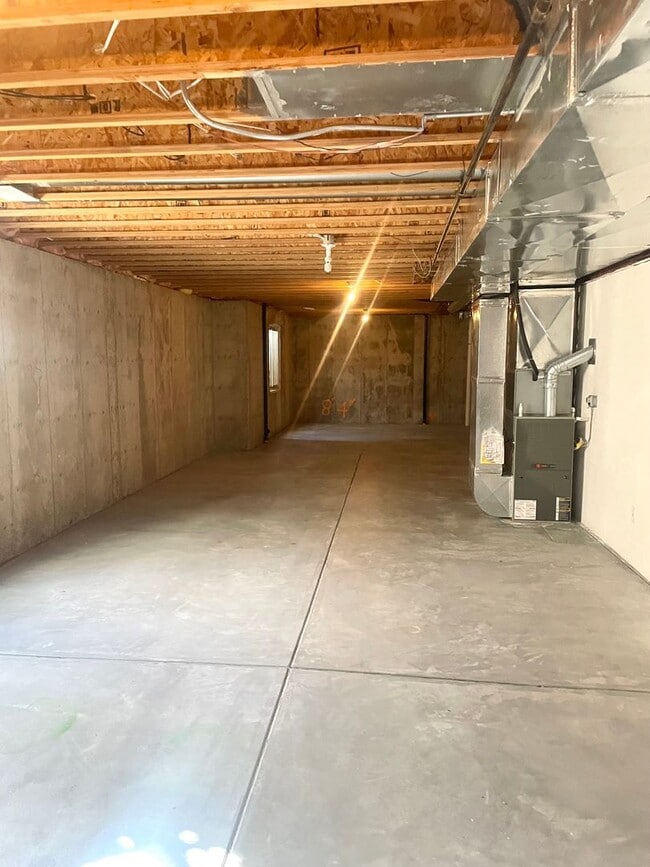 Building Photo - Ranch Home in Great Location