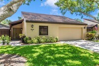 Building Photo - 3902 Glen Oaks Manor Dr