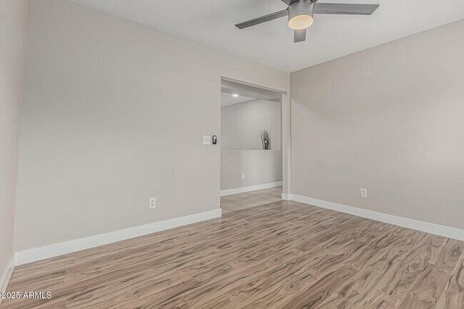 Building Photo - 3212 W Lucia Dr