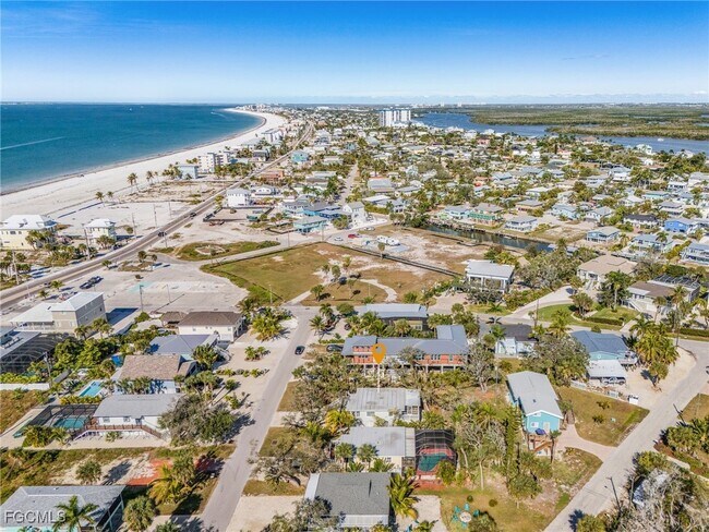 Building Photo - 5731 Lauder St