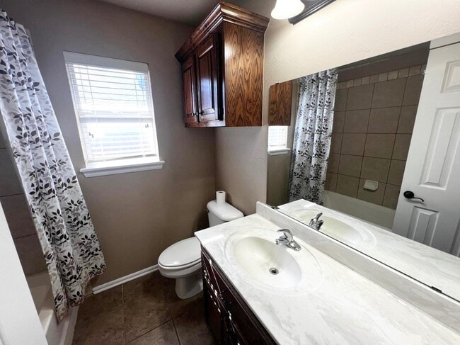 Building Photo - 8224 Hillers Rd