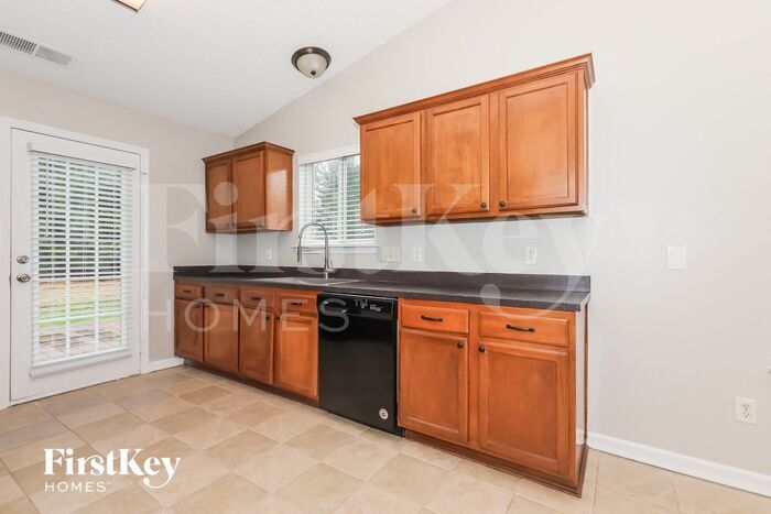 Building Photo - 1007 Washburn Ct