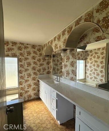 Building Photo - 21180 Mazie Ave