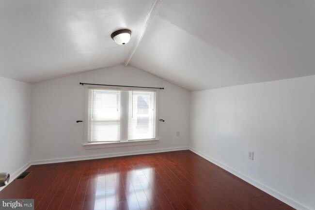 Building Photo - 1213 Friendship St