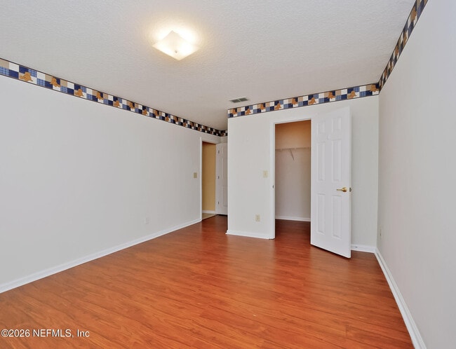 Building Photo - 12252 Lake Fern Dr