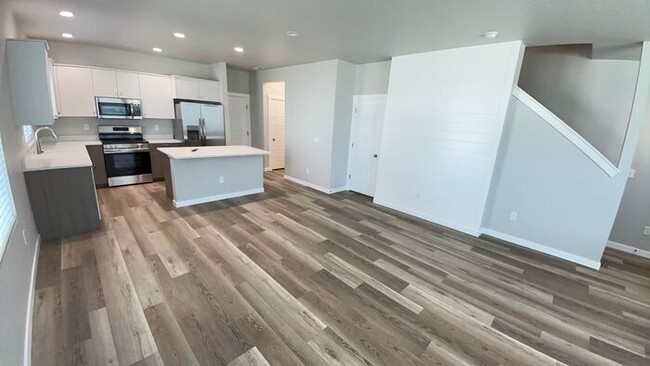 Building Photo - Roe Street Townhomes