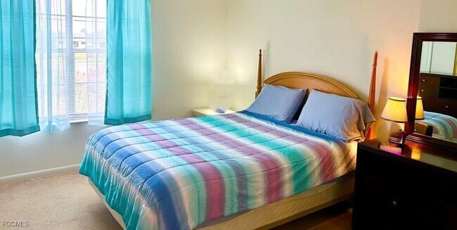 Building Photo - 1005 SW 48th Terrace