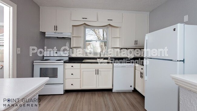 Building Photo - 357 S All Hallows Ave