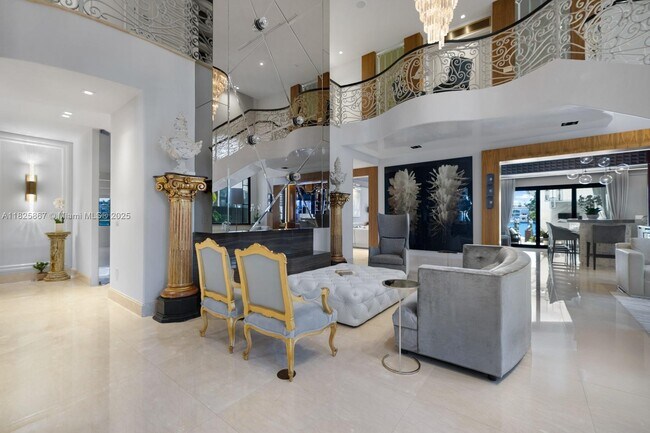 Building Photo - 176 S Hibiscus Dr