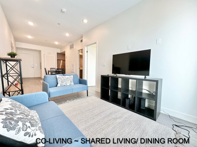 Building Photo - 1950 S Normandie Ave