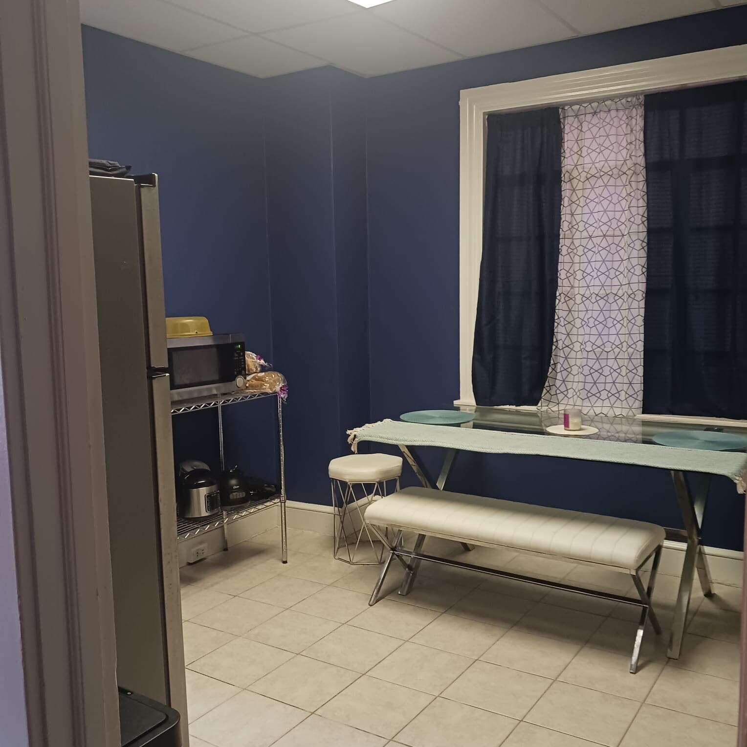 Building Photo - 243 N Queen St