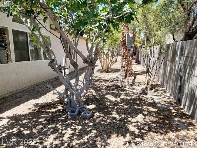 Building Photo - COMING SOON - Ready no later than the end of December!