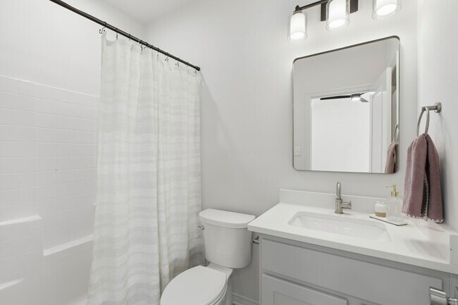 Building Photo - 307B Sterling St