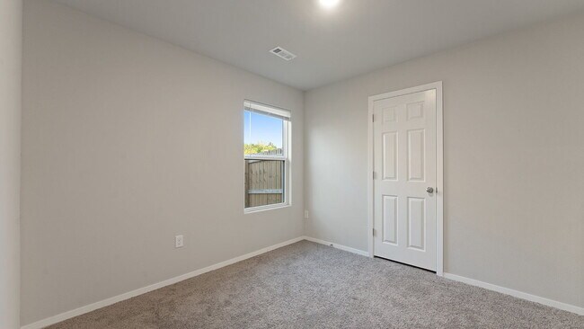 Building Photo - "Charming 4-Bedroom Home with Granite Touc...
