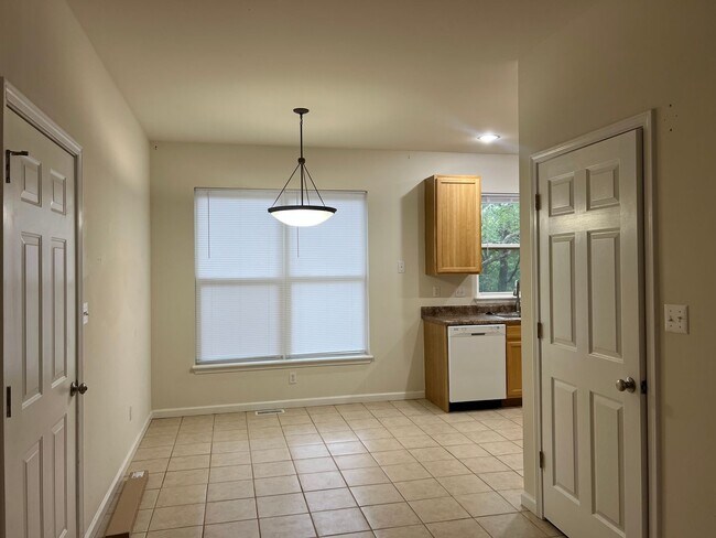 Building Photo - 11183 Cumberland Gap Dr
