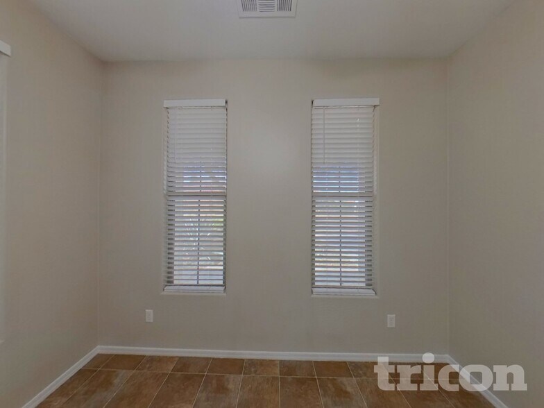 Building Photo - 19431 N San Pablo St