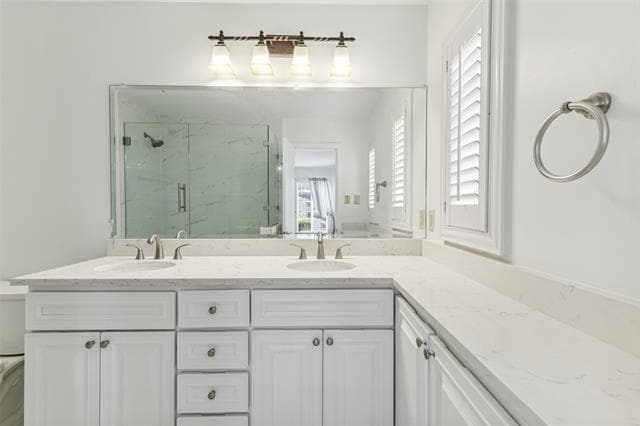 Building Photo - 4421 University Blvd