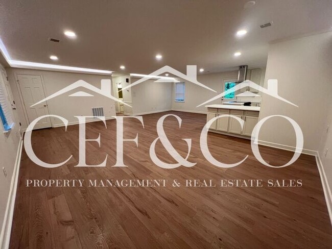 Building Photo - For Rent – Spacious 4 Bedroom, 2 Bathroom ...