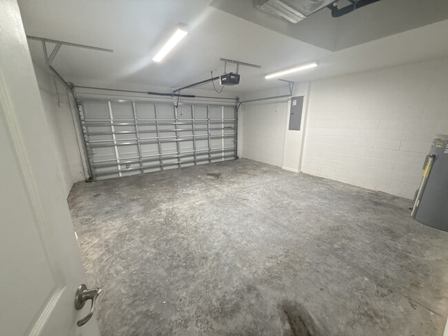 Building Photo - 9 Malauka Loop