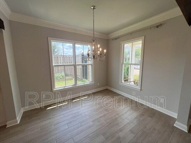 Building Photo - 1271 Rockport St