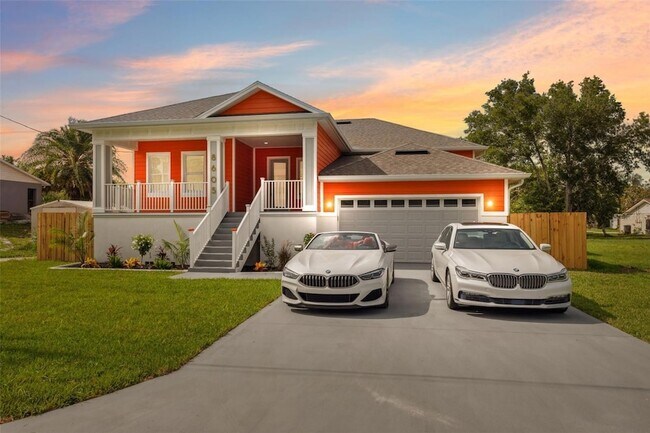 Building Photo - 8605 Inwood Dr