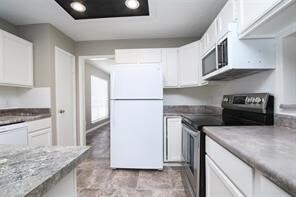 Building Photo - 16907 Amidon Dr