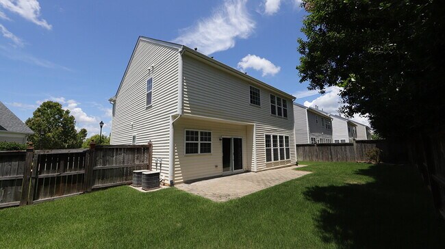 Building Photo - Four-Bedroom Home in Leesville School District