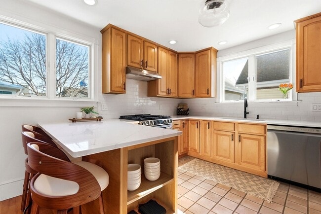 Building Photo - 30 Boardman St