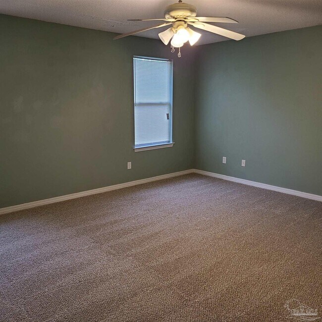 Building Photo - 6067 White Creek Ln