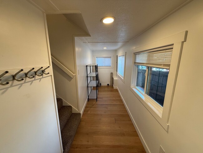 Building Photo - 3 Bed 1.5 Bath Pet Friendly Home in Monroe