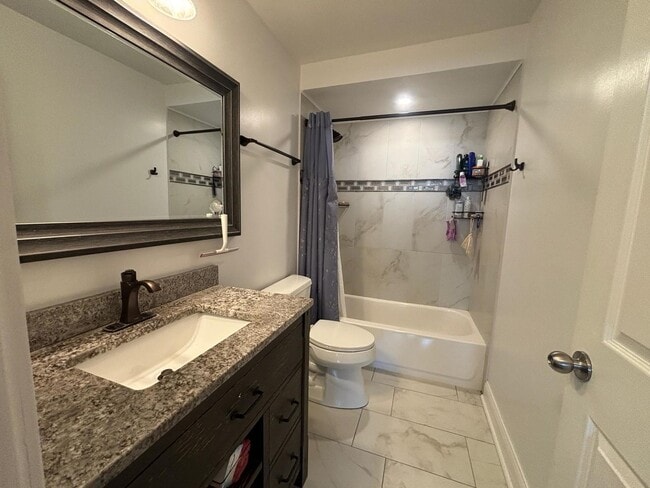 Building Photo - 101 Bar Harbour Rd