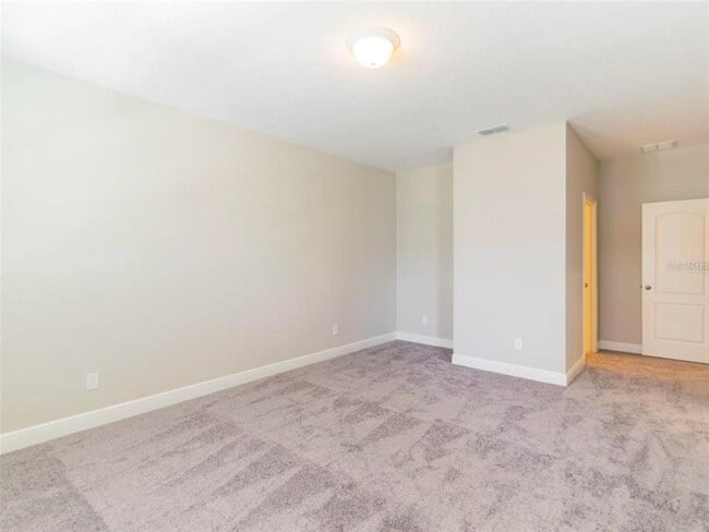 Building Photo - 15470 Honeybell Dr