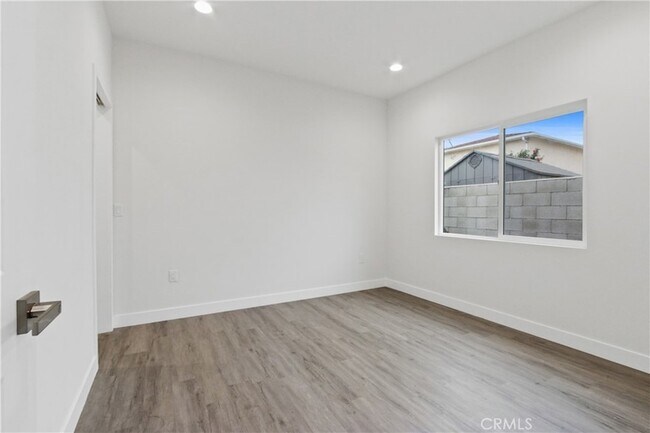 Building Photo - 14471 Newland St