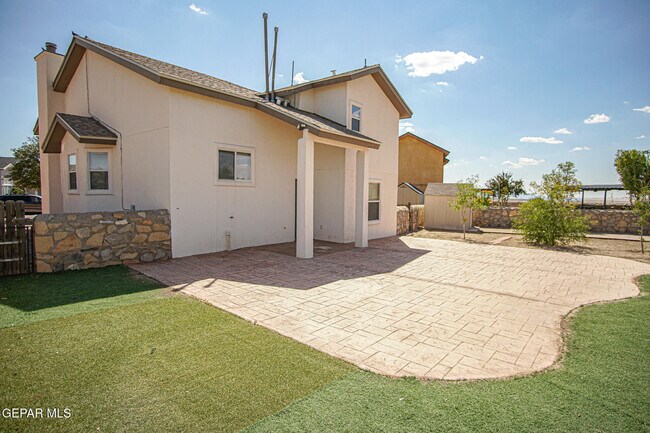 Building Photo - 12181 Sun Ray