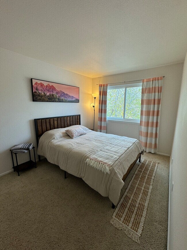 Building Photo - 5494 S Picadilly St