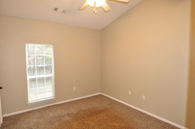 Building Photo - Pine Meadow Circle 213-215
