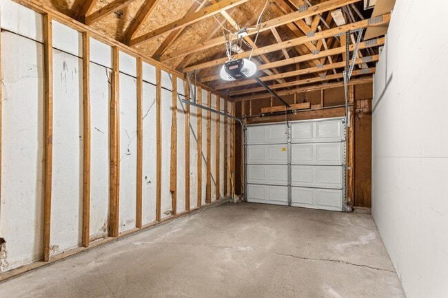 Building Photo - 3765 Heritage Pkwy