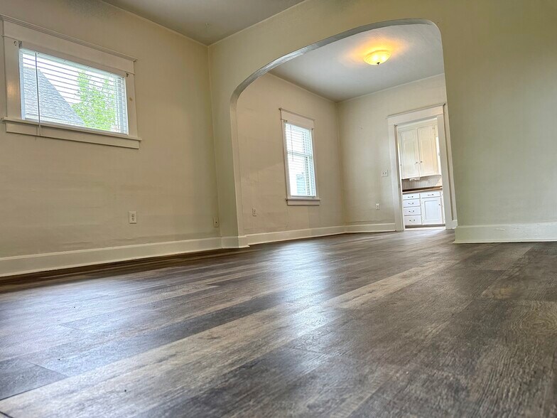 Primary Photo - 2128 McDougall Ave