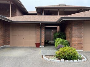 Building Photo - Mukilteo View Condo