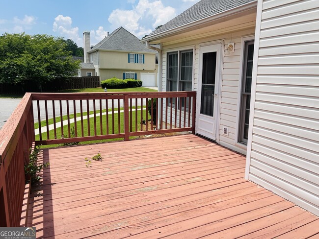 Building Photo - 155 Woodstream Wy