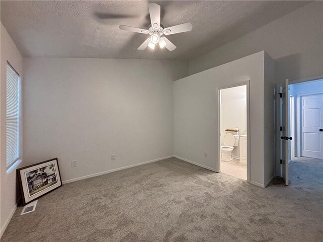Building Photo - 605 Wedgewood Way