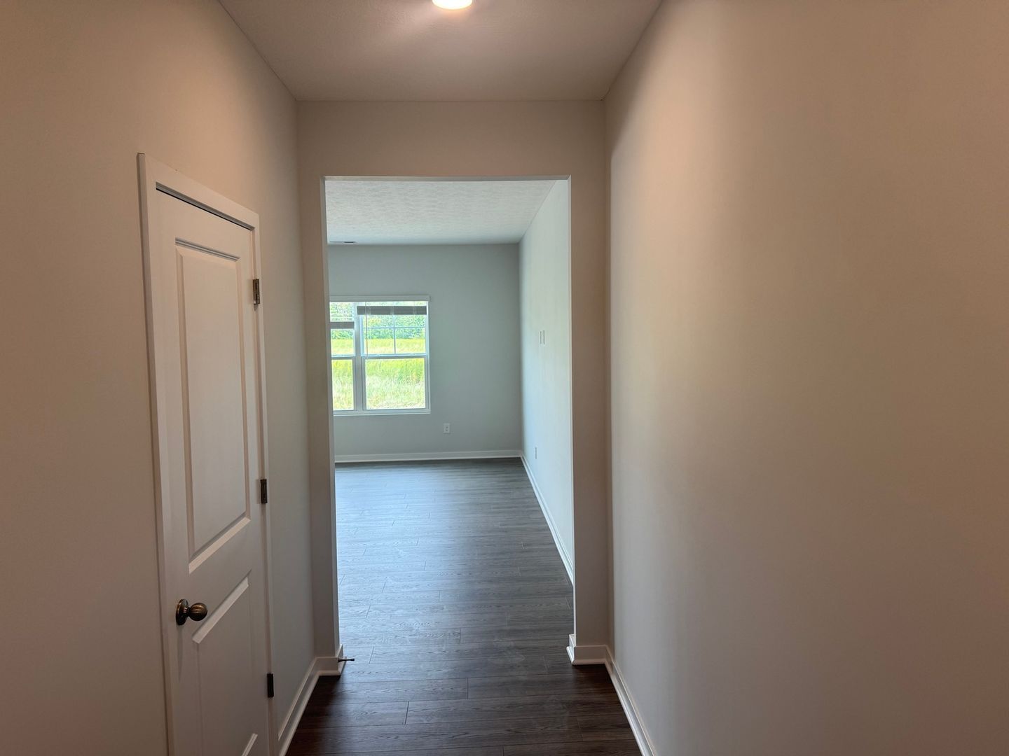 Building Photo - 1388 Marinelli Dr E