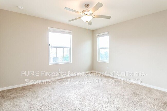 Building Photo - 4062 Southampton St