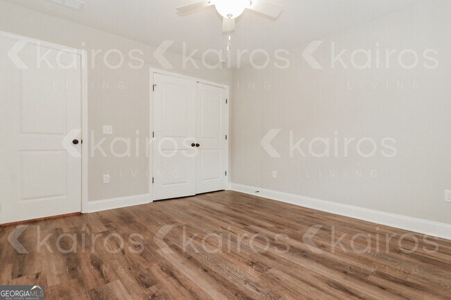 Building Photo - 155 Cottage Grove Rd