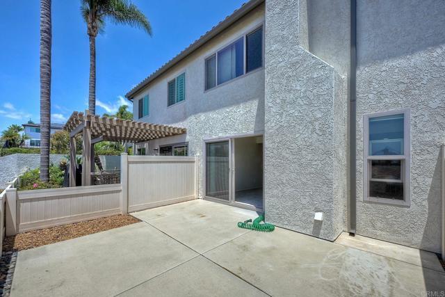 Building Photo - 6805 Briarwood Dr
