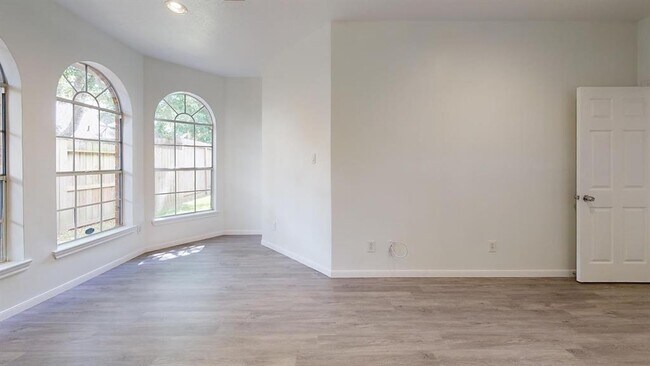 Building Photo - 3914 Fordham Park Ct
