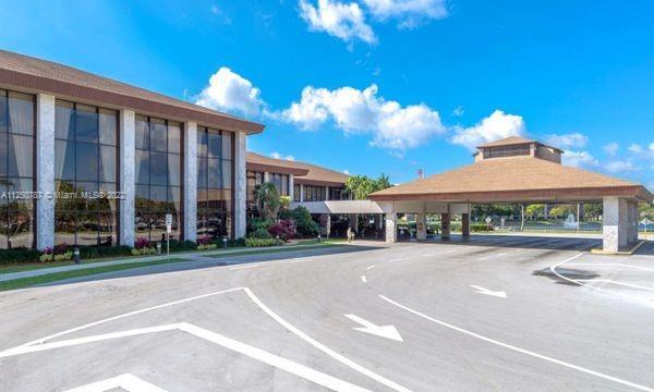 Building Photo - 13250 SW 4th Ct