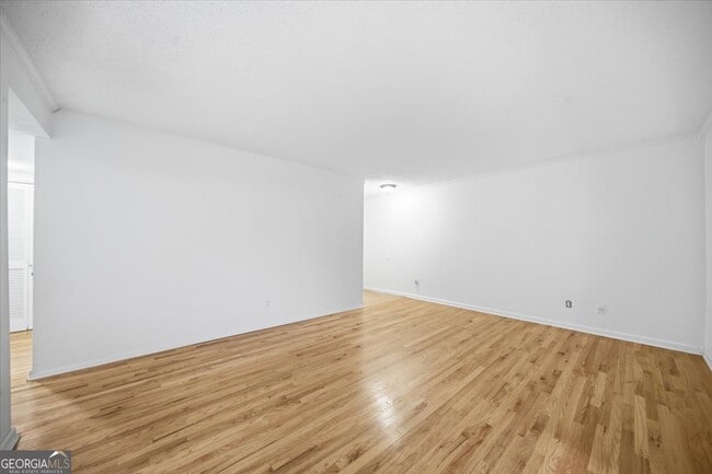 Building Photo - 26 Arpege Way NW