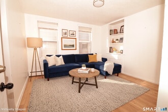 Building Photo - 117 Lamberton St