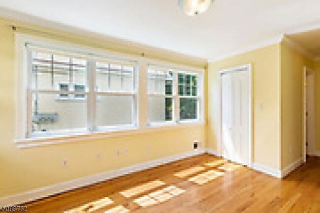 Building Photo - 210 North Ave